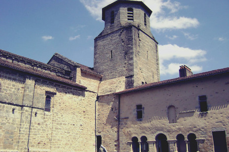 EGLISE DES SALLES LAVAUGUYON