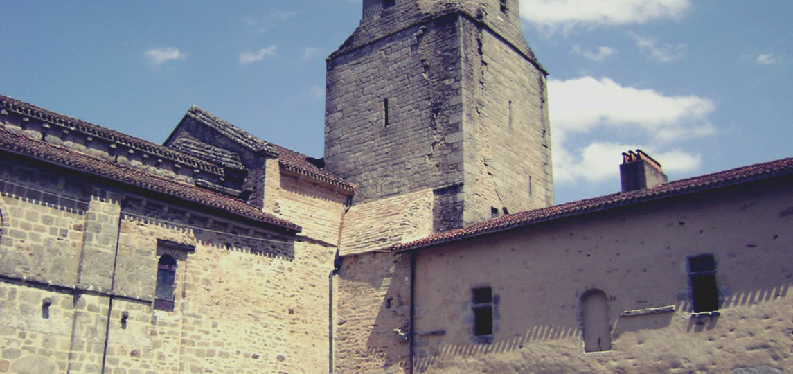 EGLISE DES SALLES LAVAUGUYON